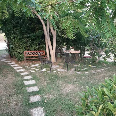 Fiore Selvatico - Con Piscina דירה